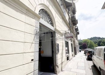 Zona - Cafeteria - Cold Bar via Maria Vittoria, Torino (neighborhood Centro) - photo 1