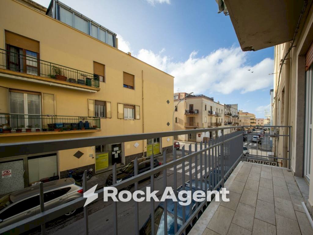 Balcone - Appartamento via Leonardo da Vinci, 54, Alghero - foto 3
