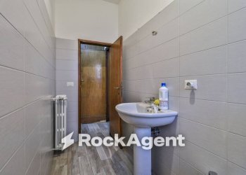 Bagno - Two-room apartment via Loderingo degli Andalò, 3/2, Bologna (neighborhood Centro Storico) - photo 22