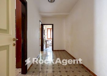 Corridoio - Four-room apartment largo Giuseppe Ferragina, 4, Catanzaro - photo 23