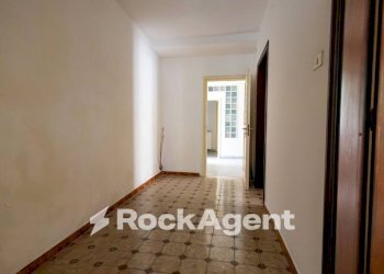 Corridoio - Four-room apartment largo Giuseppe Ferragina, 4, Catanzaro - photo 24