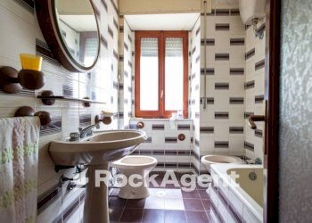 Bagno - Four-room apartment largo Giuseppe Ferragina, 4, Catanzaro - photo 25