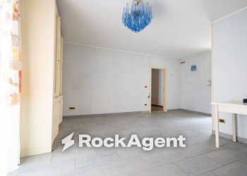 Cucina - Four-room apartment largo Giuseppe Ferragina, 4, Catanzaro - photo 3