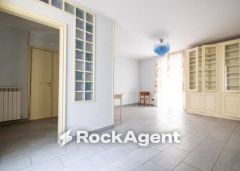 Cucina - Four-room apartment largo Giuseppe Ferragina, 4, Catanzaro - photo 4