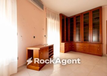 Salone - Four-room apartment largo Giuseppe Ferragina, 4, Catanzaro - photo 12