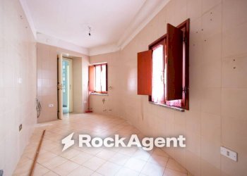 Salone - Four-room apartment largo Giuseppe Ferragina, 4, Catanzaro - photo 14