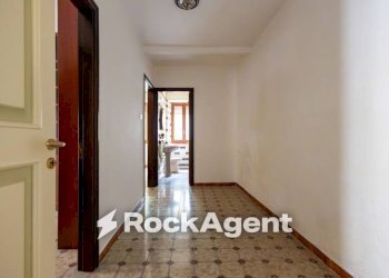 Corridoio - Four-room apartment largo Giuseppe Ferragina, 4, Catanzaro - photo 23