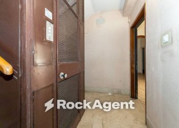 Interno palazzo - Appartamento via del Canalicchio, 3, Tremestieri Etneo - foto 6