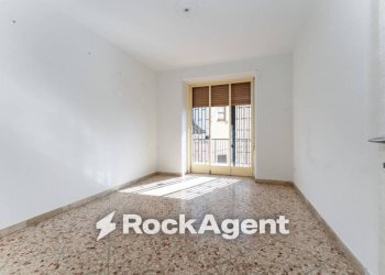 Camera da letto - Appartamento via del Canalicchio, 3, Tremestieri Etneo - foto 8