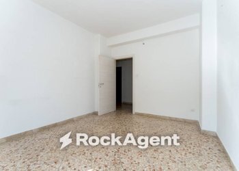 Camera da letto - Appartamento via del Canalicchio, 3, Tremestieri Etneo - foto 10
