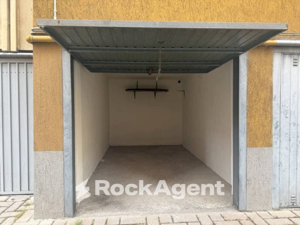 Box auto - Garage - Autosilos - Parking via Marmolada, Parma - photo 2