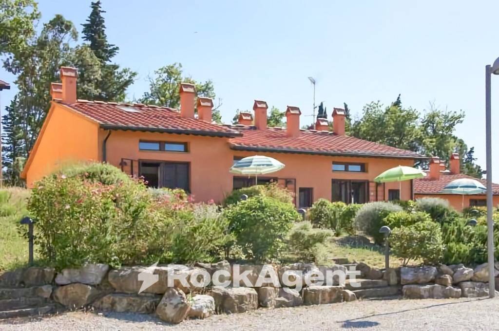 Facciata - Villa Località Camporbiano, 14, Gambassi Terme - photo 1