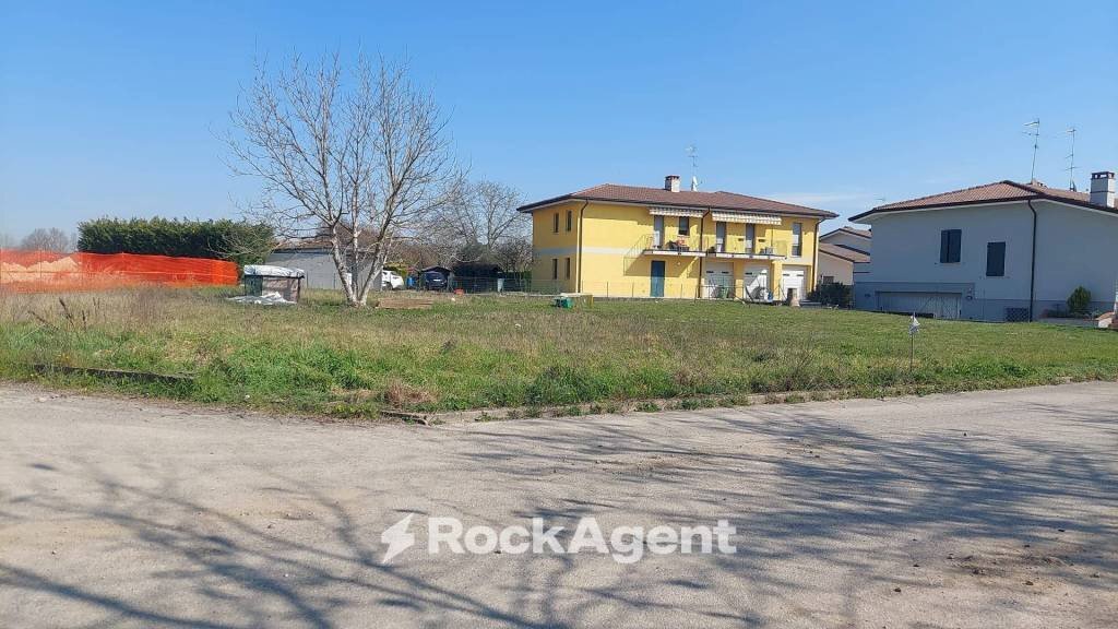 Terreno - Building land via Bassa Sabbioni, Castellucchio - photo 1