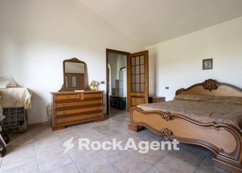 Camera da letto - Villa Località Zilleria, Gasperina - foto 13