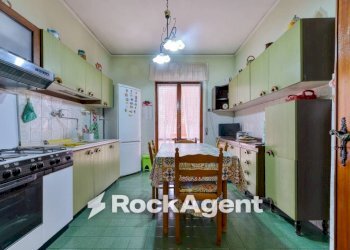 Cucina - Four-room apartment via Roma, 25, Poggiomarino - photo 10