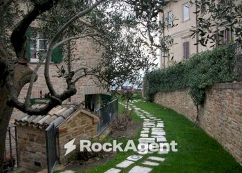 Giardino - Villa via Mura, 6, Fratte Rosa - photo 2