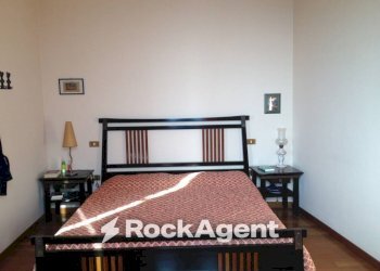 Camera da letto - Villa via Mura, 6, Fratte Rosa - photo 23