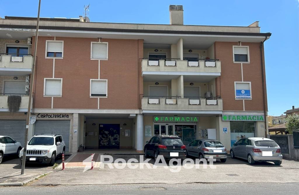 Facciata - Two-room apartment via del Crocifisso, 115, Latina - photo 1