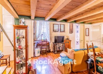 Salone - Two-room apartment via Don Luigi Sturzo, Napoli (neighborhood Arenella) - photo 10