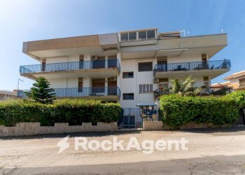 Facciata - Three-room apartment via M. Rapisardi, 3, Aci Castello - photo 13