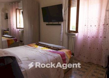 Camera da letto - Appartamento via Giuseppe Mazzini, 108, Alba Adriatica - foto 7