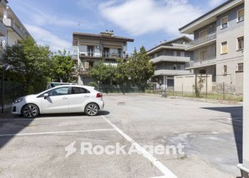 Posto macchina - Appartamento via Giuseppe Mazzini, 108, Alba Adriatica - foto 18