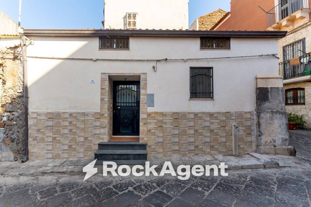 Facciata - One-room apartment via Sacchero, 16, Catania - photo 3