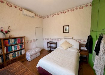camera da letto - Appartamento via Gandino, Bologna (zona Colli) - foto 18