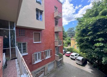 balcone cucina - Appartamento via Gandino, Bologna (zona Colli) - foto 23