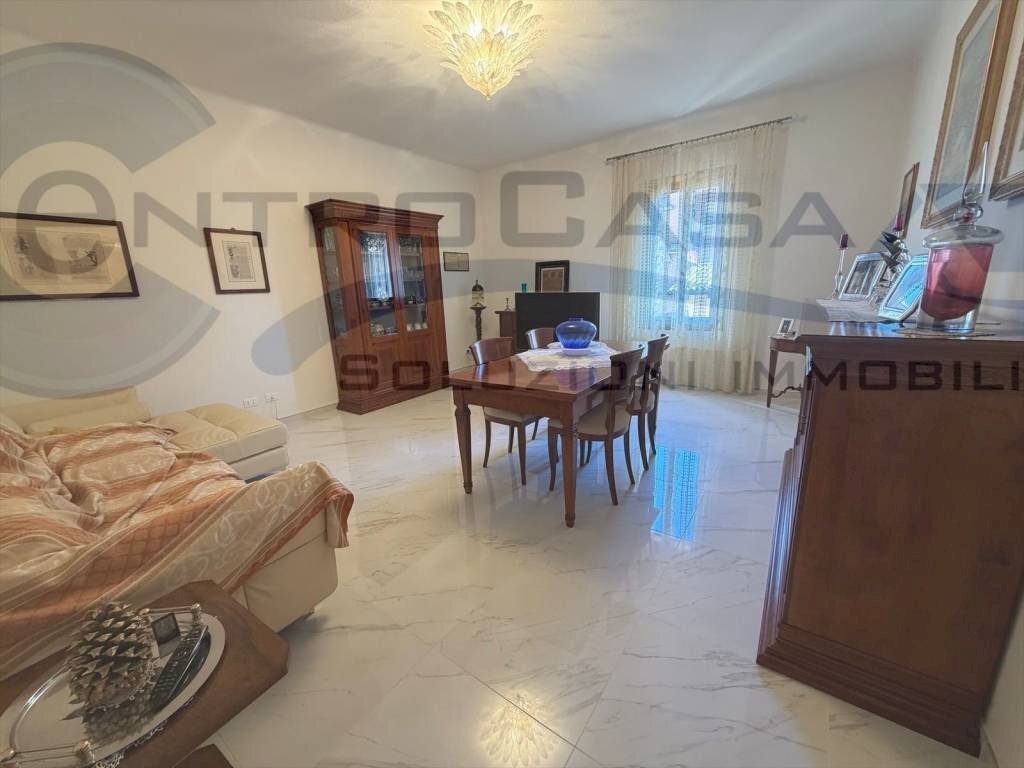Salone - Appartamento San Lazzaro di Savena - foto 1