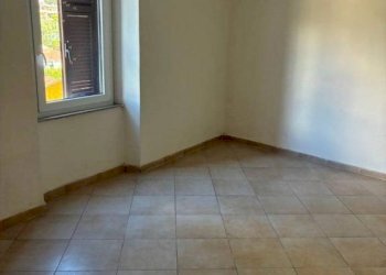 Camera da letto - Appartamento via Castagnola di Sopra, 99, Massa - foto 5