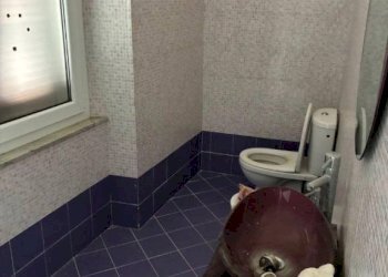 Bagno - Appartamento via Castagnola di Sopra, 99, Massa - foto 6