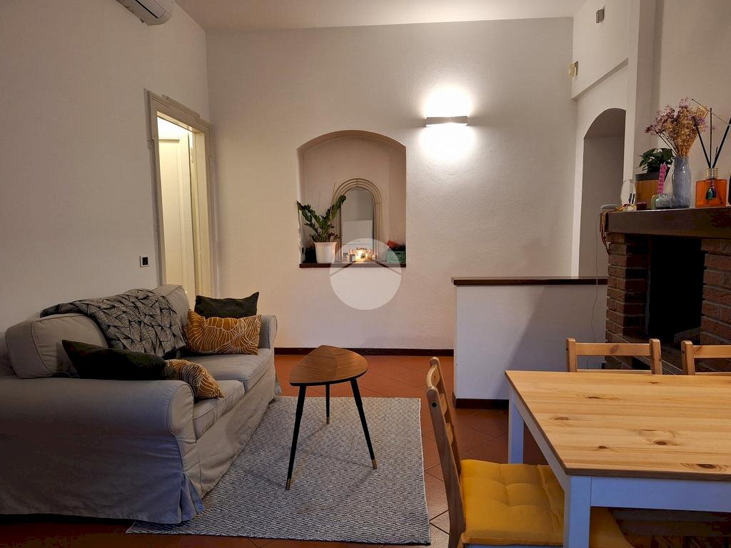 Two-room apartment Via Medardo Rosso, Milano (neighborhood Isola) - photo 1