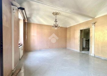 Two-room apartment Via Netro, Torino (neighborhood Campidoglio) - photo 1