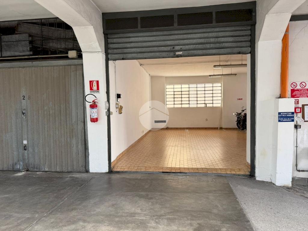 Box Via Francesco Baracca, Torino (zona Borgo Vittoria) - foto 2