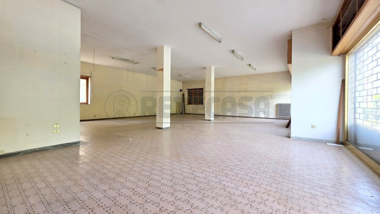 Retecasa_Valdagno - Commercial Premises Valdagno - photo 3