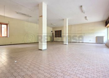 Retecasa_Valdagno - Commercial Premises Valdagno - photo 4