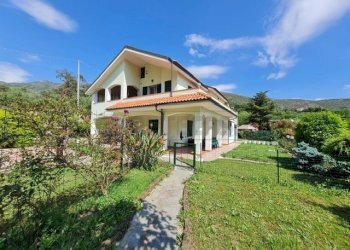 PHOTO-2026-05-18-12-24-25 - Villa Via Rivoire, Ceriale - foto 11