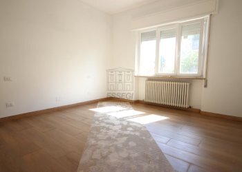 Appartamento in vendita a Lucca con 3 camere (33). - Appartamento Via del Ghiselli 105, Lucca - foto 10