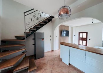 PHOTO-2026-05-15-17-00-22 - Three-room apartment Via Grigioni, Arona - photo 2