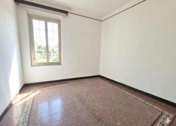 finestra - Trilocale La Spezia - foto 5