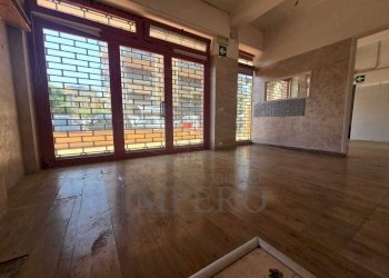 Immagine WhatsApp 2025-06-19 ore 14.49.21_4b99f47b - Locale Commerciale Via Papa Giovanni XXIII 1, Ventimiglia - foto 2