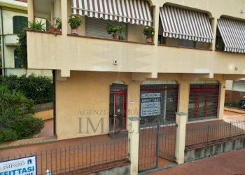 Locale Commerciale Via Papa Giovanni XXIII 1, Ventimiglia - foto 19