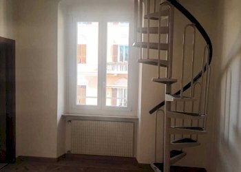0534b755-d007-49ea-a187-48cc9f48c7e1 - Apartment Via di Montesano 2, Genova - photo 11