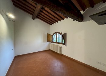 camera da letto - Casale Via della Selva, Vaiano - foto 11