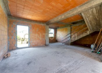 Terreno Valverde (24) - Independent house Via Alessandro Manzoni 72, Valverde - photo 6