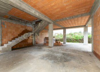 Via A.Manzoni snc (11) - Independent house Via Alessandro Manzoni 72, Valverde - photo 23