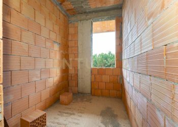 Via A.Manzoni snc (19) - Independent house Via Alessandro Manzoni 72, Valverde - photo 28