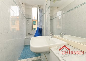 5.1 BAGNO.jpg - Four-room apartment VIA ANDREA DEL SARTO 26, Genova (neighborhood Sestri Ponente) - photo 17