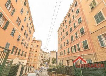 8.1 EDIFICIO.jpg - Four-room apartment VIA ANDREA DEL SARTO 26, Genova (neighborhood Sestri Ponente) - photo 24